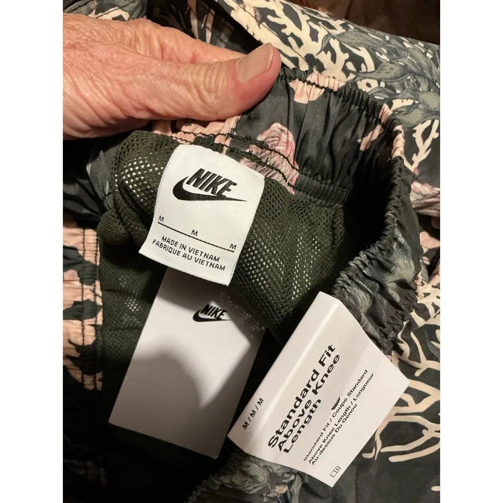 Nike Club Flow Shorts Men Trunks Sequoia Peony Colorways NEW WITH TAGS M